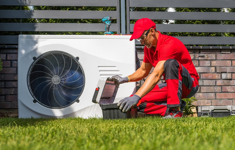 professional heat pumps technician